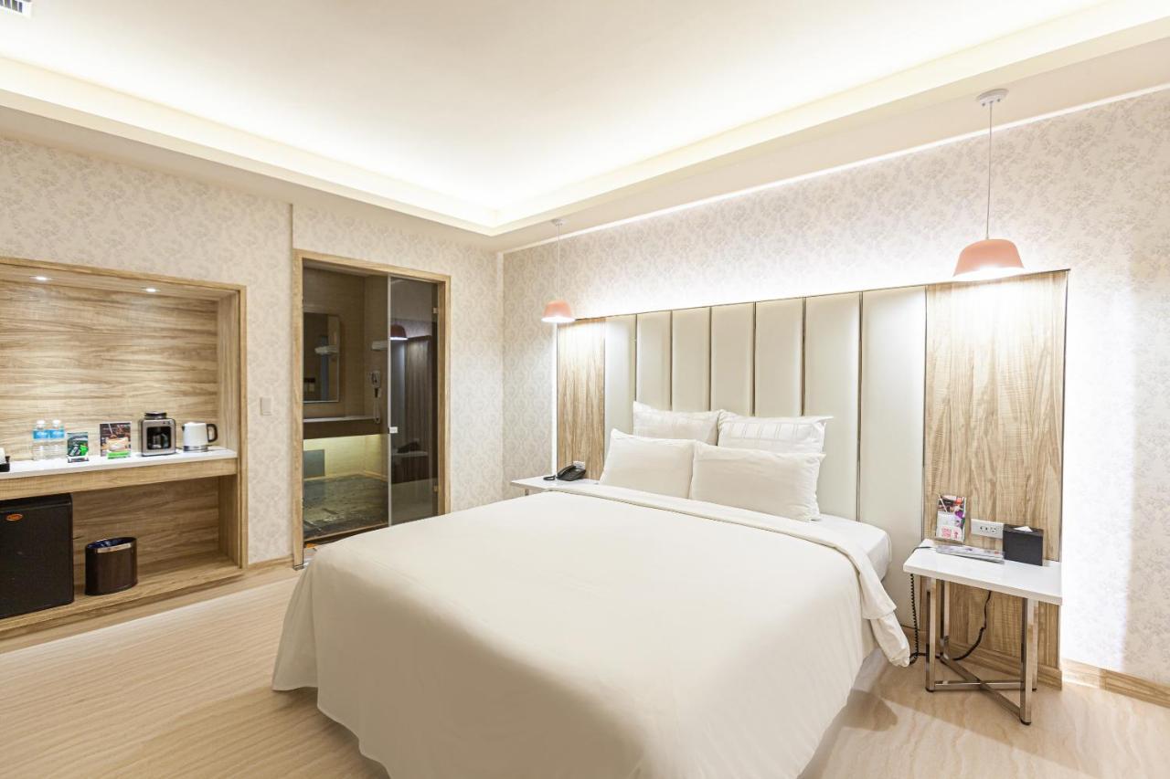 Six Star Motel-Zhongli Exterior photo